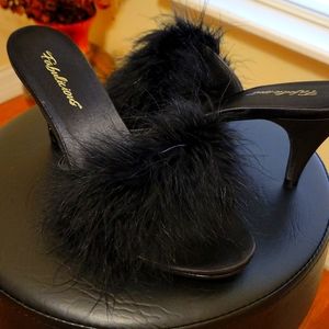 Fabulicious Black Pur-Fur sexy heels